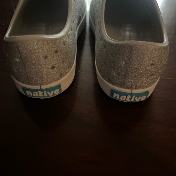 Native shoes - Picture 2 of 5